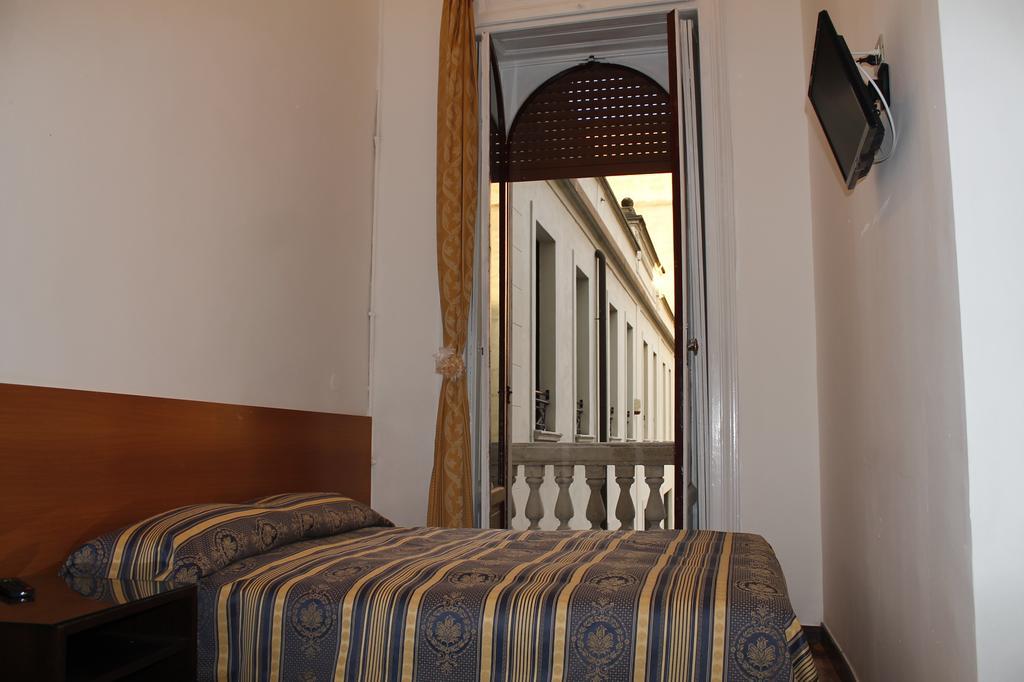 Hotel Luisa Milão Quarto foto