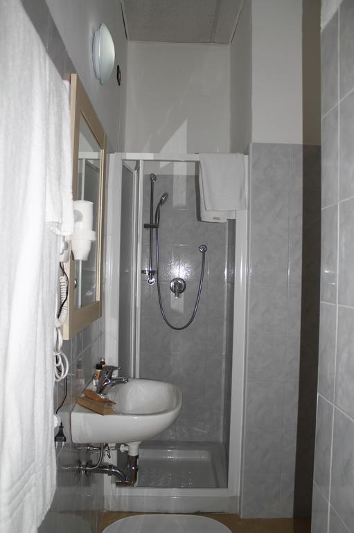 Hotel Luisa Milão Quarto foto