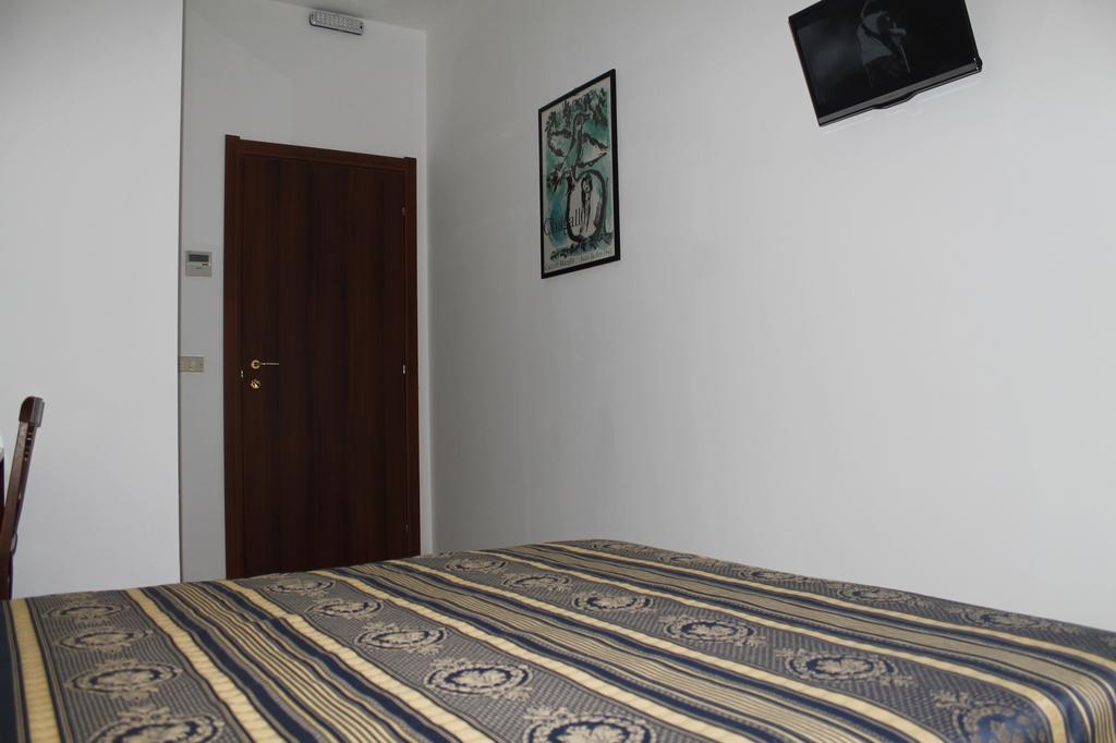 Hotel Luisa Milão Quarto foto
