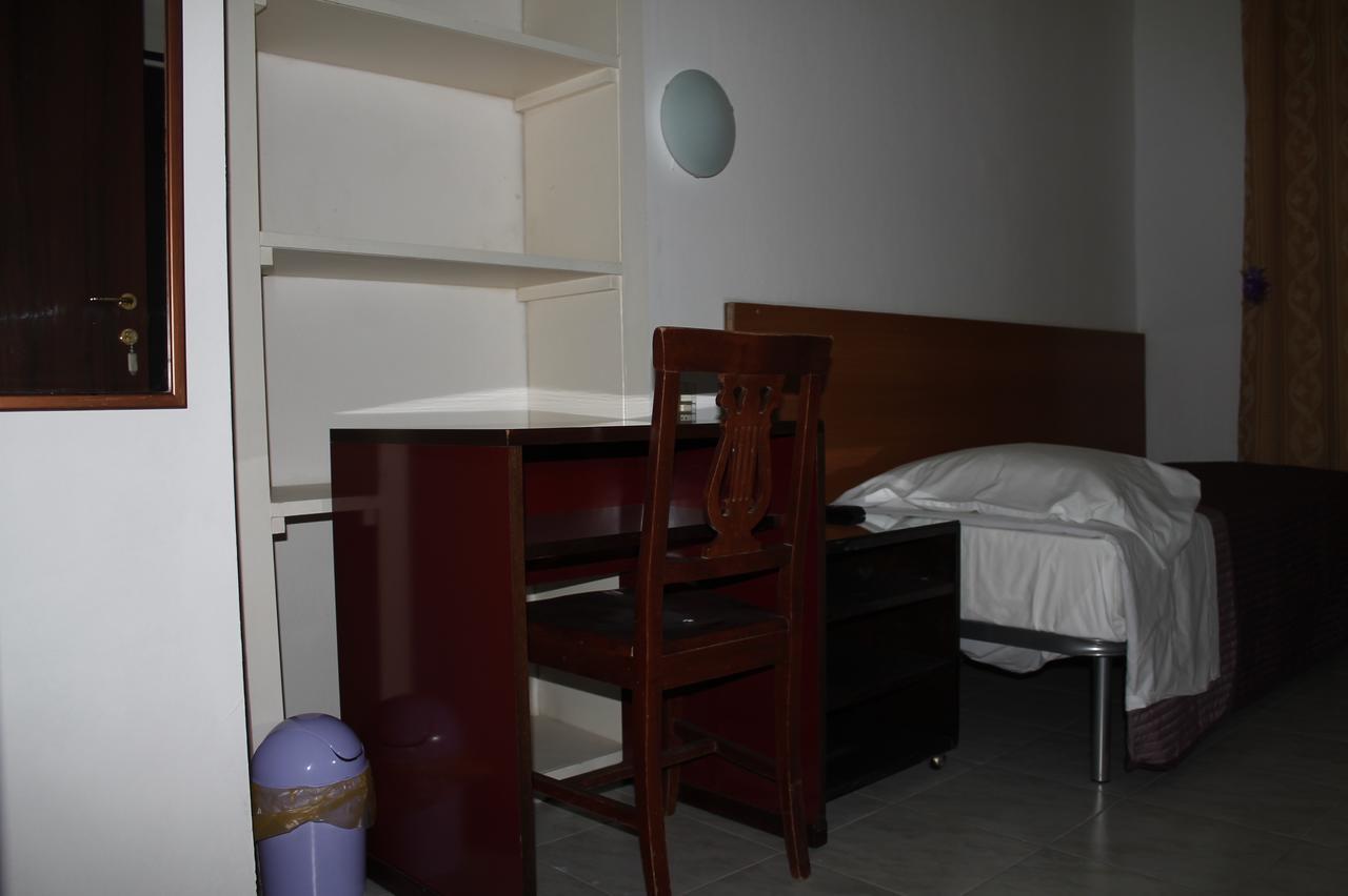 Hotel Luisa Milão Quarto foto